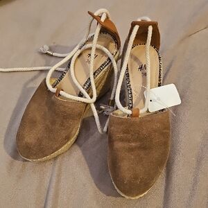 H&M Tan/Brown Suede Espadrille Lace-Up Flats